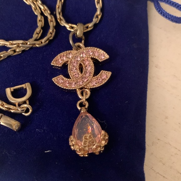 /Dior necklace
